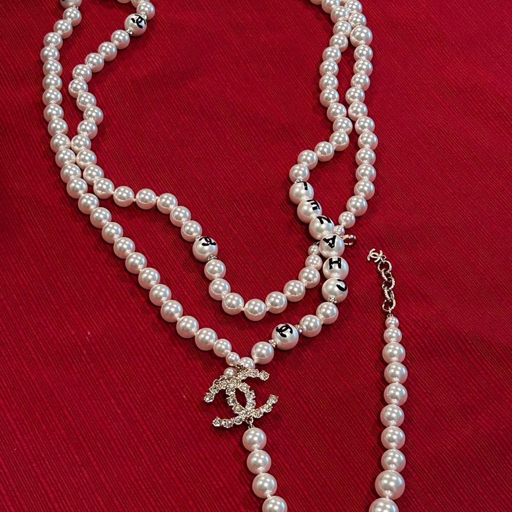 Chanel 42 Inch White Pearl Necklace - Picture 4 of 15